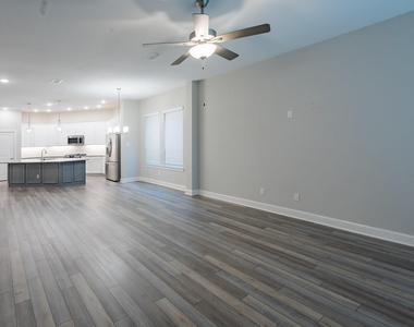 15218 Cortines Court - Photo Thumbnail 20