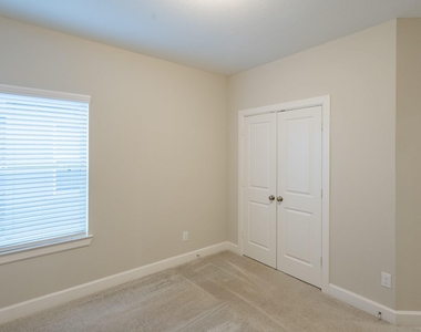 15218 Cortines Court - Photo Thumbnail 33