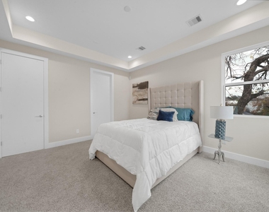 2502 W Tidwell Road - Photo Thumbnail 10