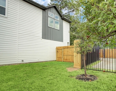 2502 W Tidwell Road - Photo Thumbnail 1