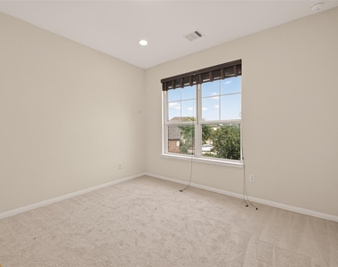 4002 Dogwood Canyon Lane - Photo Thumbnail 37