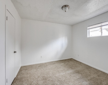 1711 Wichita - Photo Thumbnail 8