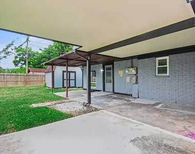 4514 36th Street - Photo Thumbnail 8