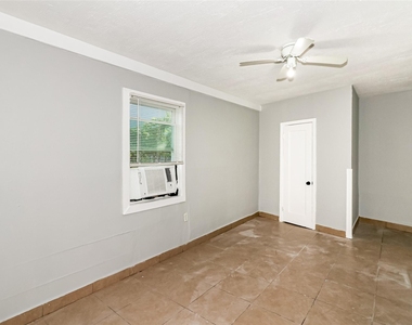 4610 Schroeder Street - Photo Thumbnail 5
