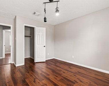 20211 Salzburg Lane - Photo Thumbnail 28