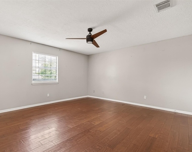 20211 Salzburg Lane - Photo Thumbnail 31
