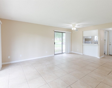 15919 Golf Club Drive - Photo Thumbnail 19