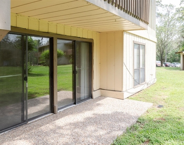 15919 Golf Club Drive - Photo Thumbnail 20