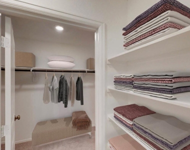 2930 Mallorca Drive - Photo Thumbnail 9