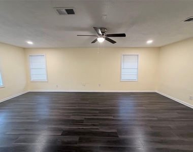 3810 Lehall Street - Photo Thumbnail 2