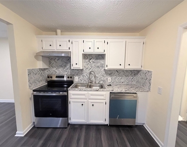 3810 Lehall Street - Photo Thumbnail 5