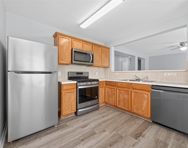22851 Twisting Pine Drive - Photo Thumbnail 12