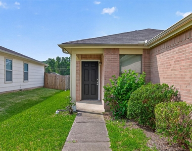 22851 Twisting Pine Drive - Photo Thumbnail 4