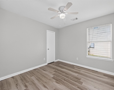 22851 Twisting Pine Drive - Photo Thumbnail 14