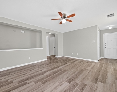 22851 Twisting Pine Drive - Photo Thumbnail 7