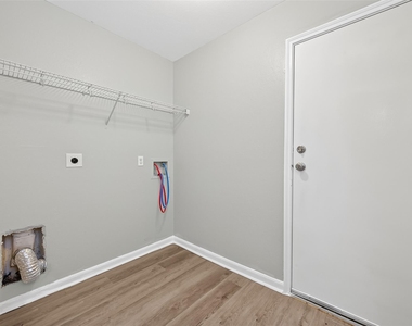 22851 Twisting Pine Drive - Photo Thumbnail 17