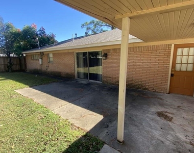 5566 Beechnut Street - Photo Thumbnail 10