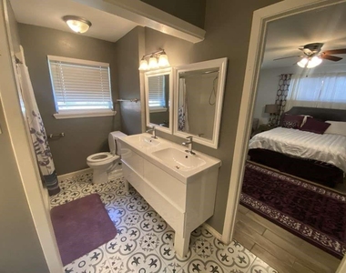 5566 Beechnut Street - Photo Thumbnail 7