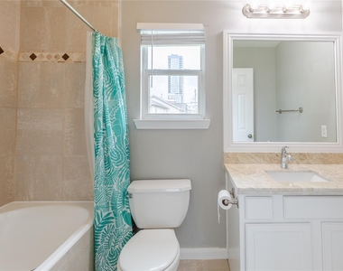1118 Wilson Street - Photo Thumbnail 27