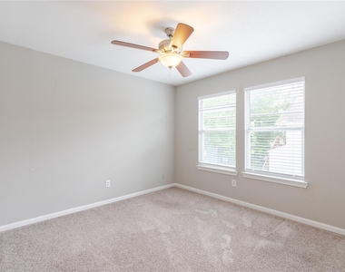 1118 Wilson Street - Photo Thumbnail 31