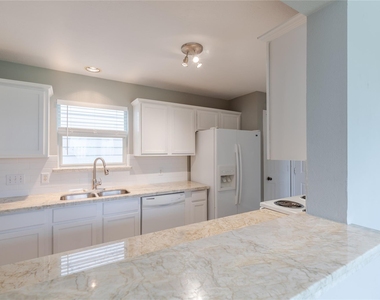 1118 Wilson Street - Photo Thumbnail 15