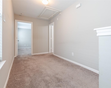 1118 Wilson Street - Photo Thumbnail 21