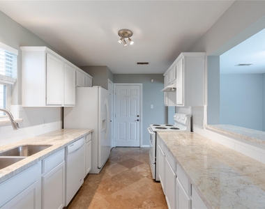 1118 Wilson Street - Photo Thumbnail 10