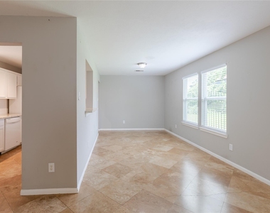 1118 Wilson Street - Photo Thumbnail 17