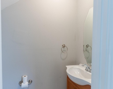 1118 Wilson Street - Photo Thumbnail 19
