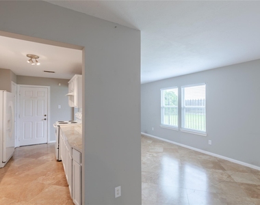 1118 Wilson Street - Photo Thumbnail 6