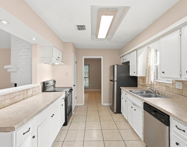 22222 Kerryblue Drive - Photo Thumbnail 9