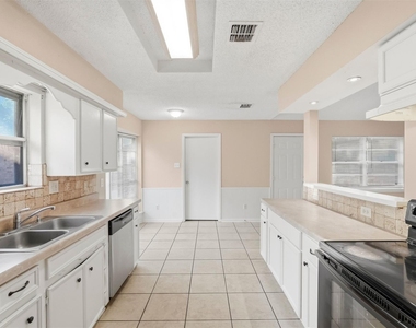 22222 Kerryblue Drive - Photo Thumbnail 12