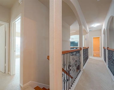 9906 Bronze Mill Lane - Photo Thumbnail 18