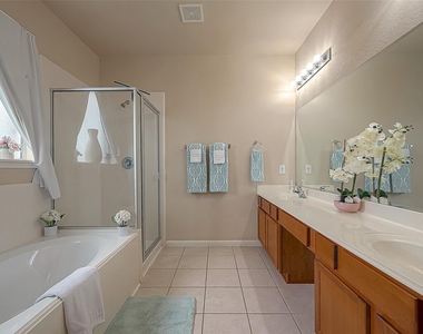9906 Bronze Mill Lane - Photo Thumbnail 11