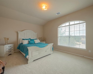 9906 Bronze Mill Lane - Photo Thumbnail 19