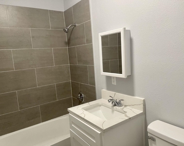 9898 Arbor Oak - Photo Thumbnail 4