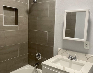 9898 Arbor Oak - Photo Thumbnail 6