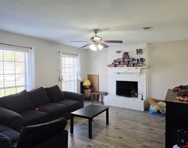 16723 Running Quail Court - Photo Thumbnail 4