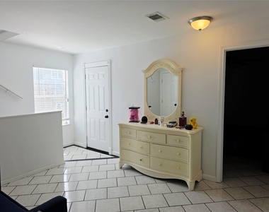 16723 Running Quail Court - Photo Thumbnail 7