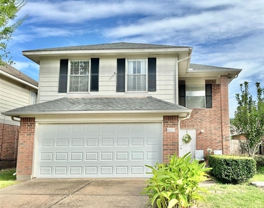 8223 Golf Green Circle - Photo Thumbnail 1