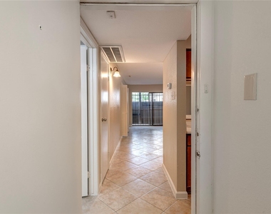 3005 Walnut Bend Lane - Photo Thumbnail 16