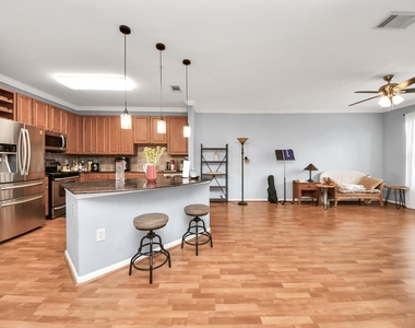 1711 Old Spanish Trail - Photo Thumbnail 4