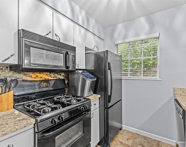 7801 Shoal Creek Blvd - Photo Thumbnail 1