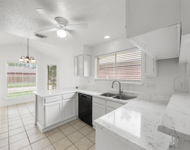 6606 Laurel Glen Drive - Photo Thumbnail 8