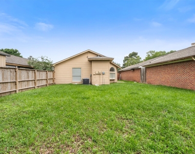 6606 Laurel Glen Drive - Photo Thumbnail 21