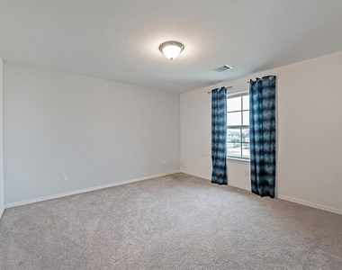 5806 Aurora Greens Lane - Photo Thumbnail 33