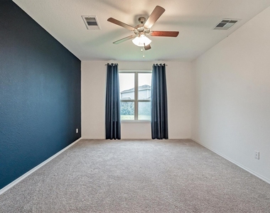 5806 Aurora Greens Lane - Photo Thumbnail 24