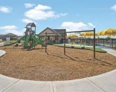 5806 Aurora Greens Lane - Photo Thumbnail 7