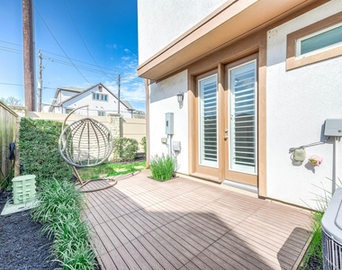 11027 Acorn Falls Drive - Photo Thumbnail 34