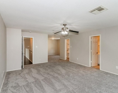 5006 Roth Forest Lane - Photo Thumbnail 8
